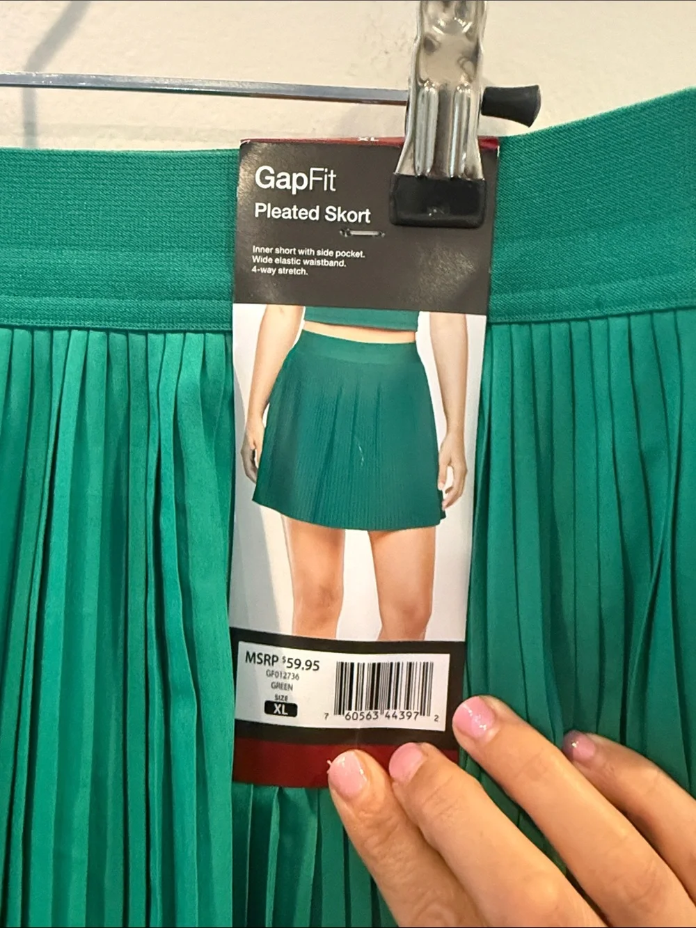 GAP flattering pleated